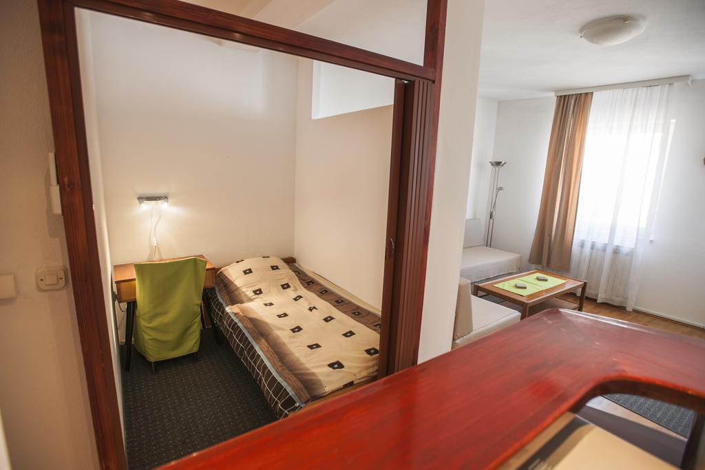 Apartment Fleger Zagreb Rum bild