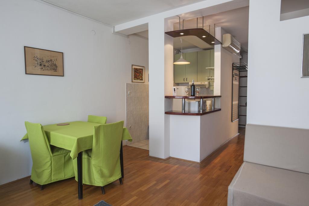 Apartment Fleger Zagreb Rum bild